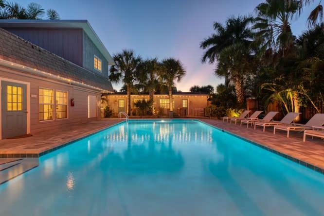 Blue Sage Hotel Siesta Key Exterior photo