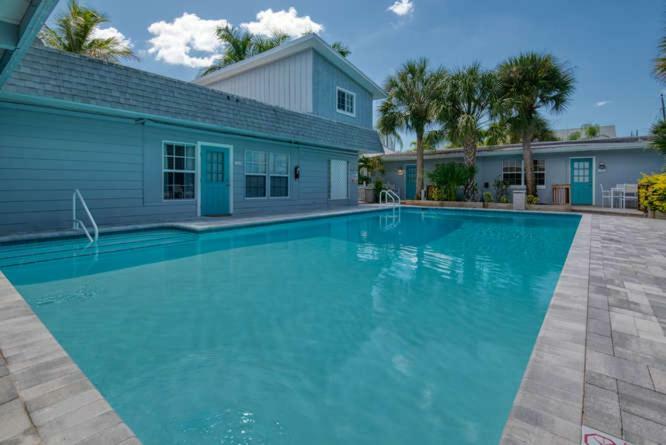 Blue Sage Hotel Siesta Key Exterior photo